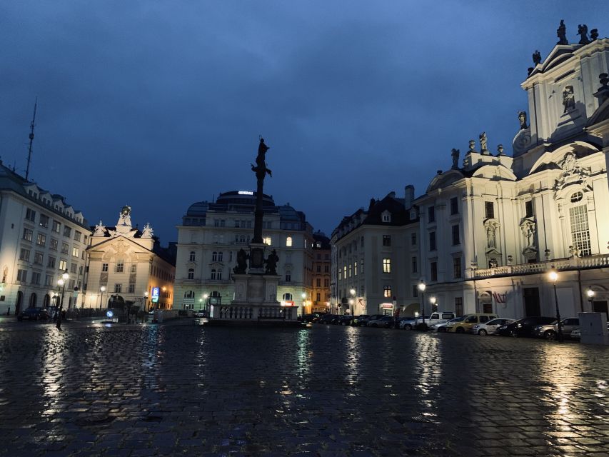 Vienna: Spooky Ghost Tour in English - The imperial center after dark