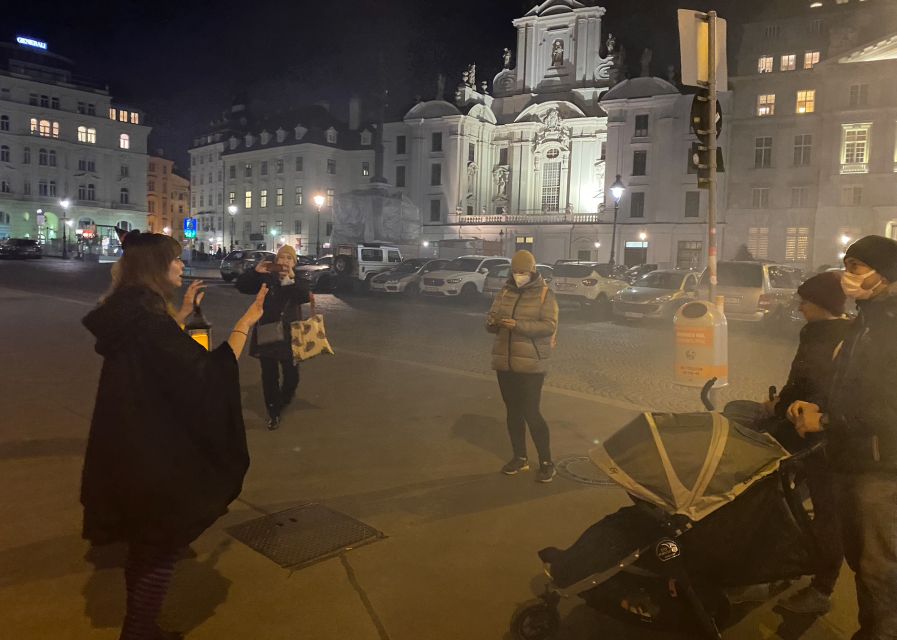 Vienna: Spooky Ghost Tour in English - What the $28 price buys you