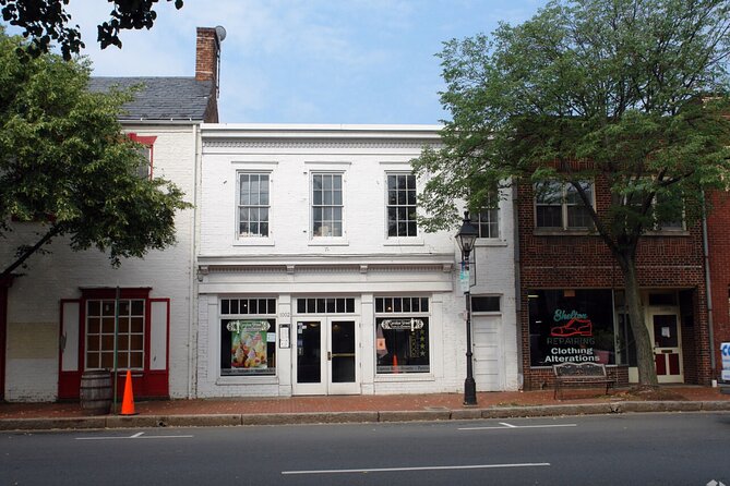 Virginia: Ghosts of Fredericksburg Self-Guided Walking Audio Tour - Fauquier Street and the Mary Washington connection