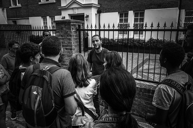 Visit Jack the Ripper in French - Meeting Whitechapel at 7:00 pm