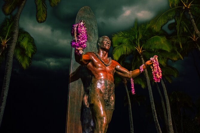Waikiki Ghost Tour: Torches & Terrors - Guide style can make or break the walk