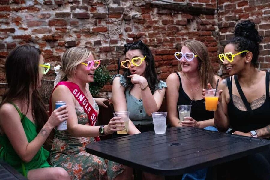 Waikiki Ghosts Boos and Booze Haunted Pub Crawl - Who will enjoy this Waikiki night out