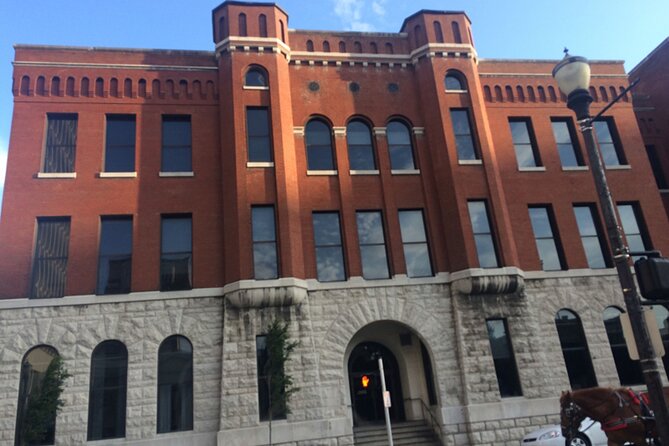 Walking Ghost Tour in Louisville - What kind of ghost tour is this?