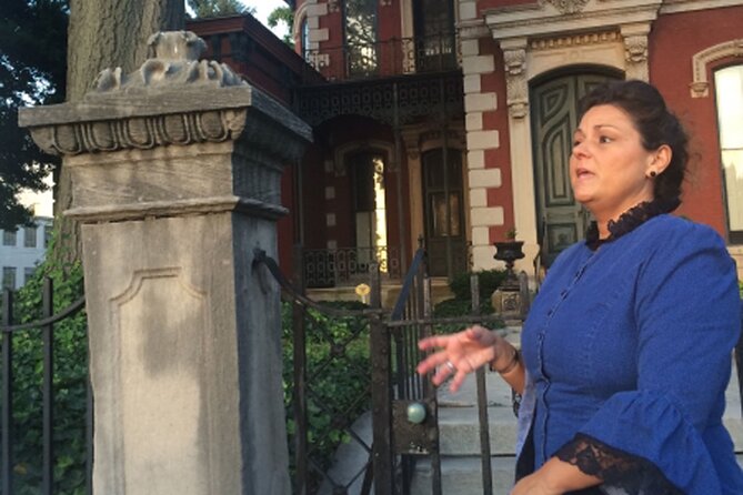 Walking Ghost Tour in Louisville - Starting at the Old City Jail
