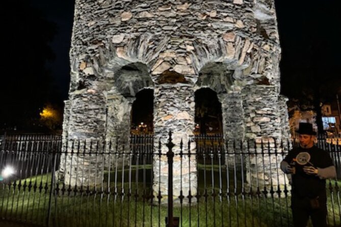 Walking Ghost Tour Through Newport RI - Why this Newport ghost tour works best as a history walk