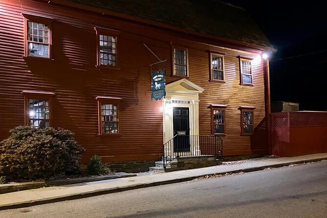 Walking Ghost Tour Through Newport RI - Newport Elks Lodge and the Newport Art Museum