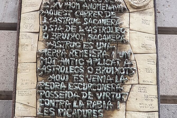 Walking Tour Mysteries and Legends of Barcelona and its Ghosts - Plaça del Rei and the city’s hard-to-find snail