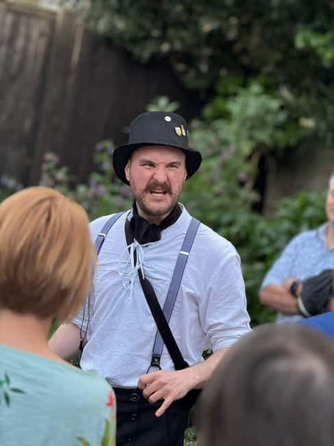 Warwick: Ghost, Crime & Murder Walking Tour - How the 90-minute route feels in practice