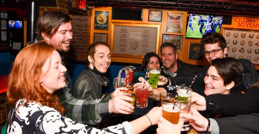 Washington DC: Ghosts Boos and Booze Haunted Pub Crawl - Meeting Anton, Dena, EJ, Mary, or another guide