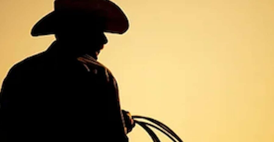 Wild West Ghost Tour - Following outlaws through downtown Cortez