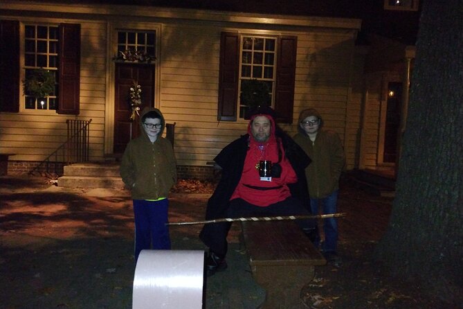 Williamsburg Ghosts, Witches and Pirates Tour - What $25 buys you