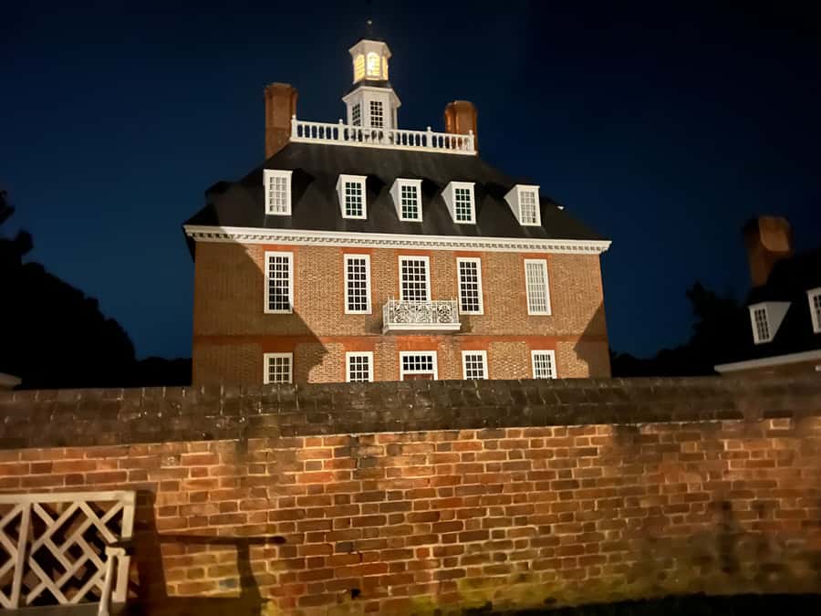 Williamsburg: Haunted Ghosts, Witches, and Pirates Tour - Who should take this ghost tour?