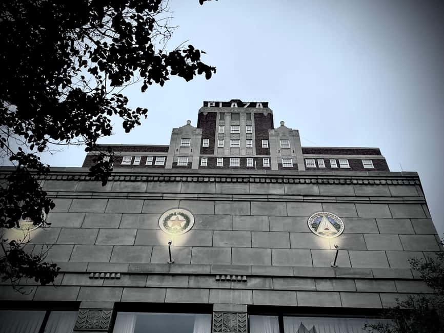 Wraiths of the West Texas Wind: El Paso Ghost Tour - The Plaza Theater and stories from inside