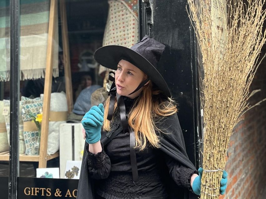 York: Witches and History Old Town Walking Tour - York Minster and the stories around it