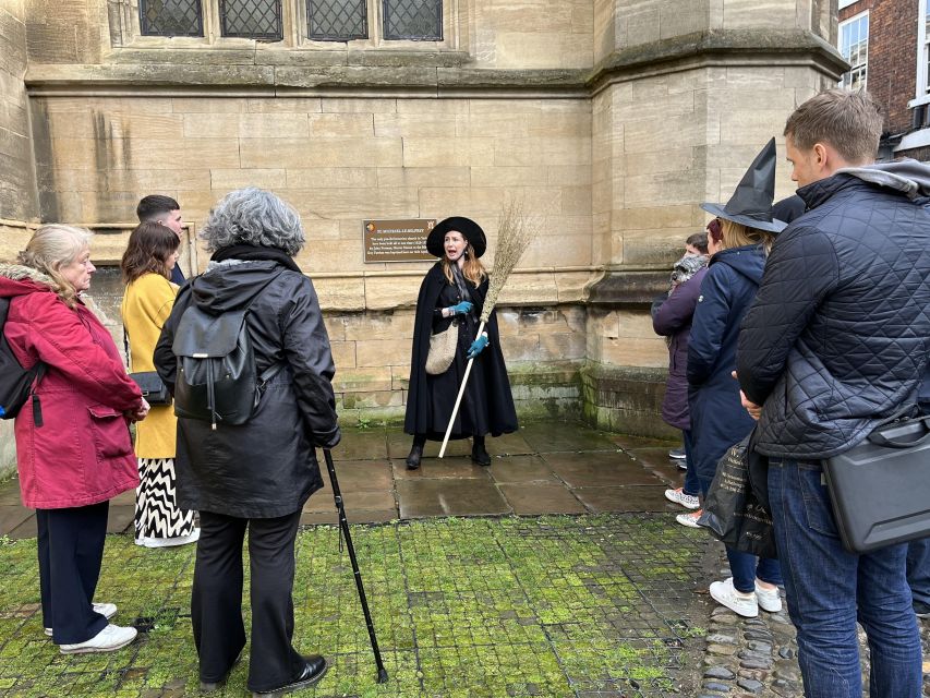 York: Witches and History Old Town Walking Tour - The guides: comedy, costume, and clear storytelling